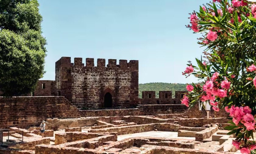Alcantarilha Castle Wall Ruins, Portugal